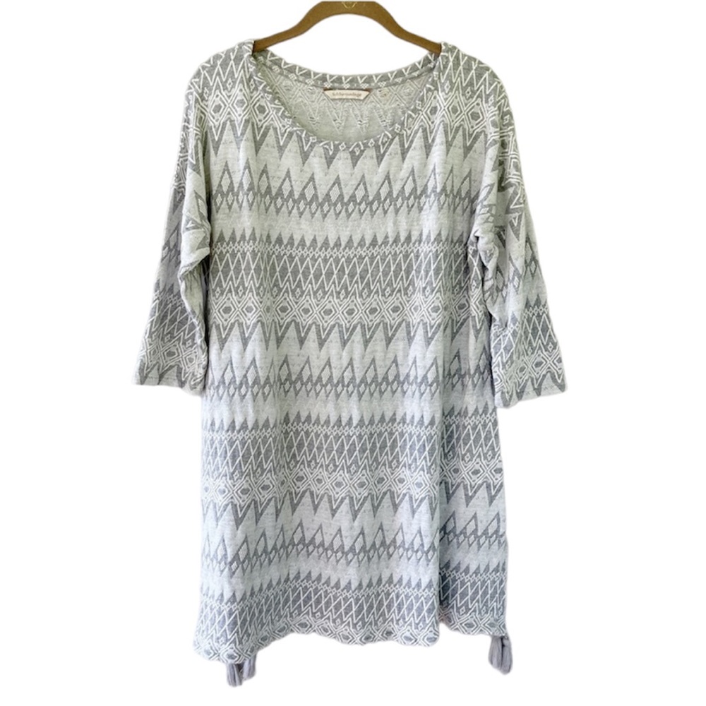 Soft Surroundings Gray and White Tribal Pattern Tunic Top Size S